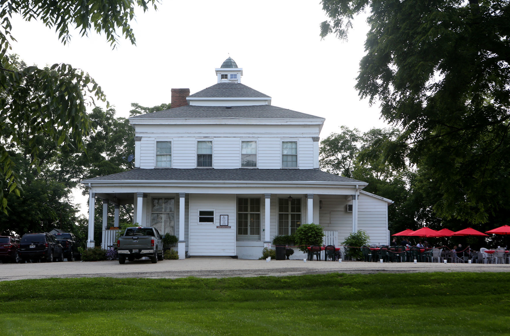 SCHAUMBURG SUPPER CLUB